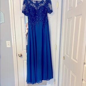 Elegant Blue Evening Gown